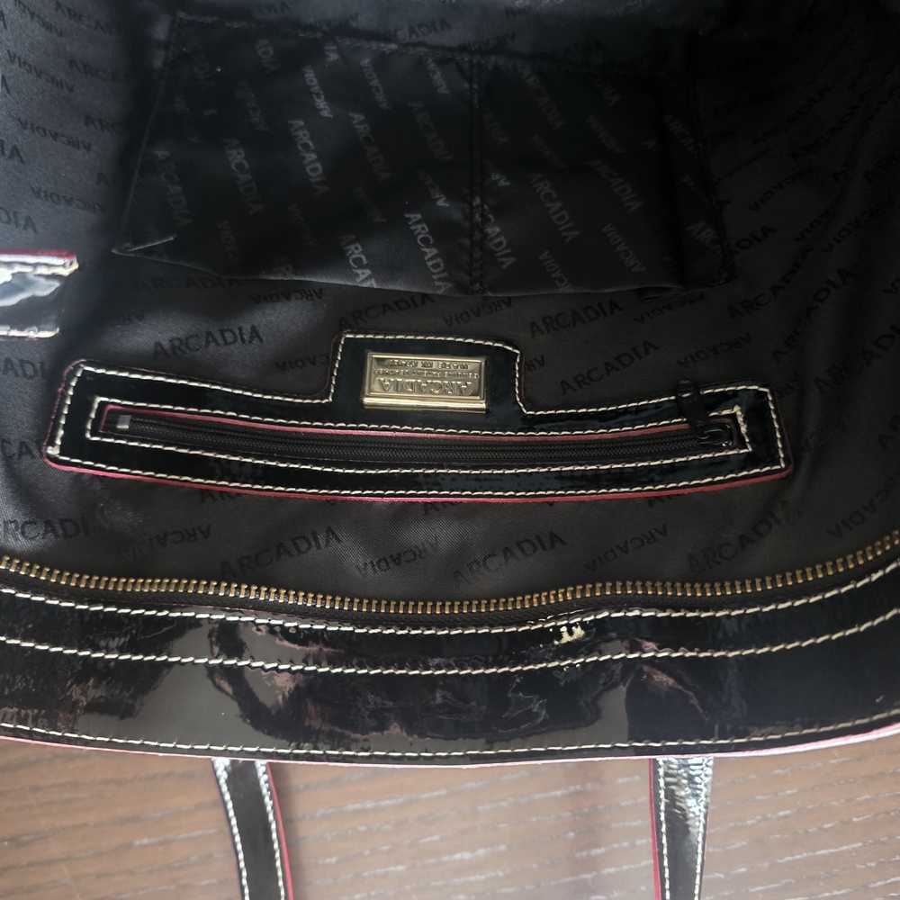 Arcadia Shiny Black Tote with Wallet - Picture 6 of 16